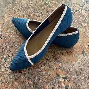 Like new Vionic flats